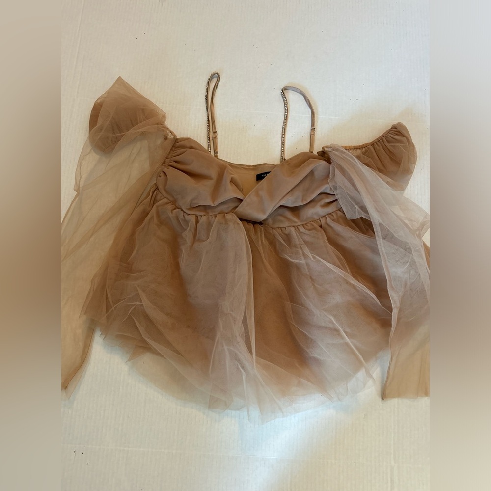 The Bar Jules Tulle Overlay Embellished Strap
Top Size Medium Tan - Picture 2 of 4
